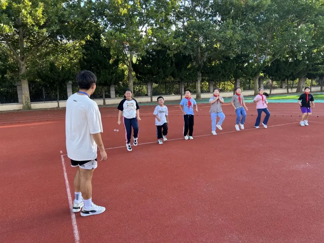 刻苦训练篮球时如何避免受伤的建议_2